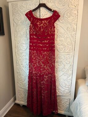 Tadashi Shoji Red Floral Lace Maxi Dress